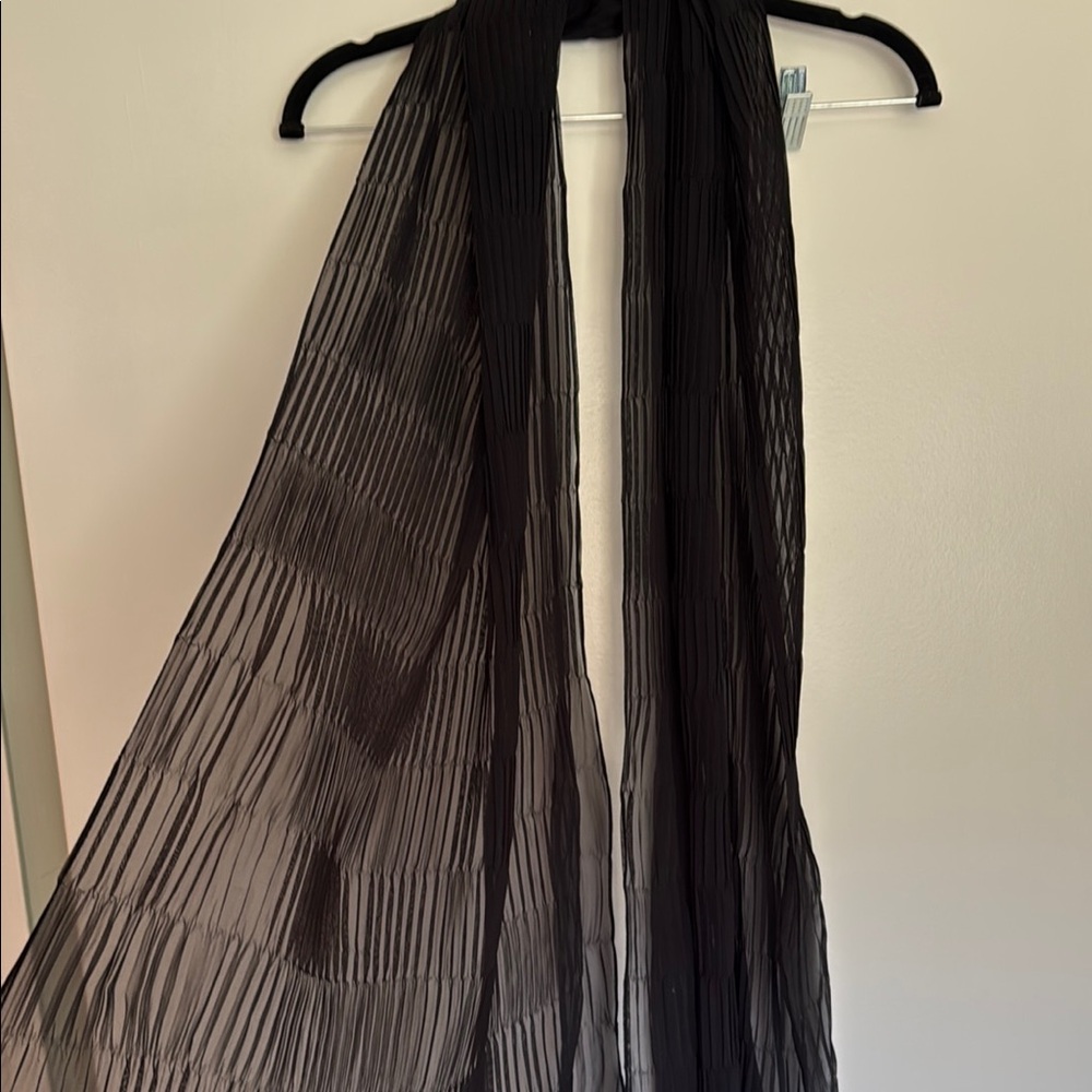 Aqua Black Scarf with Pleated Texture and Generous Length